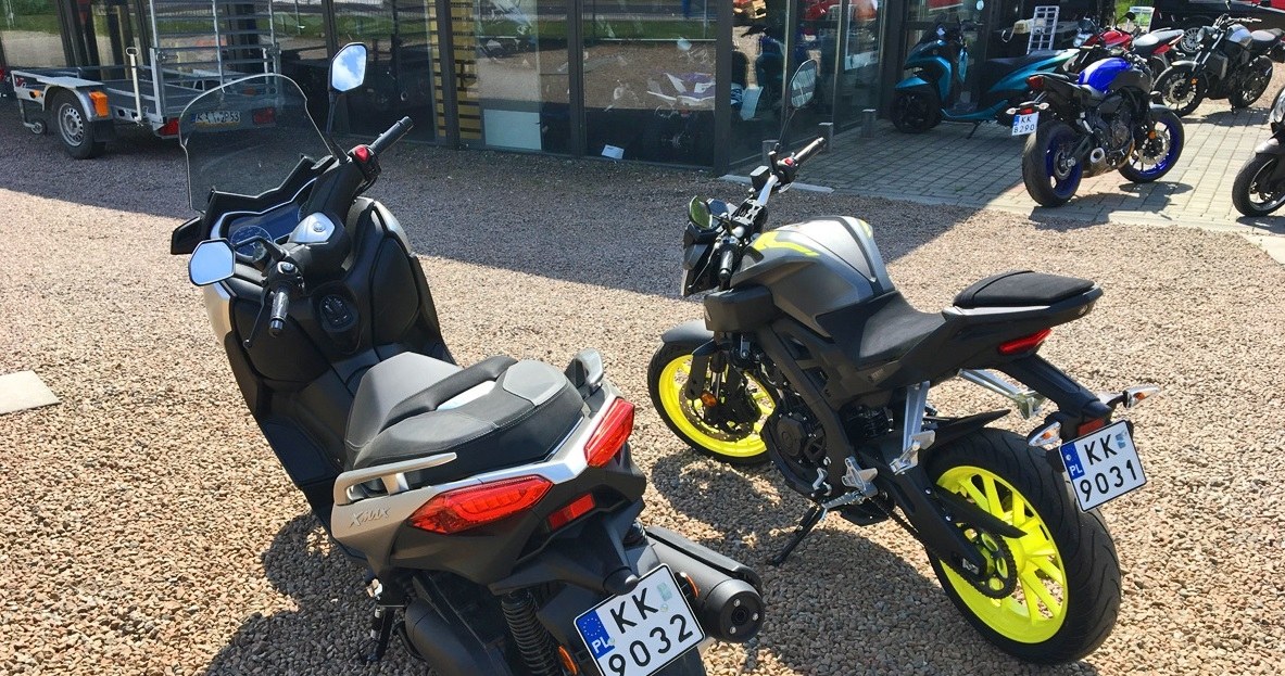 Ile realnie spalają motocykle i skutery z silnikami 125 cm3? /INTERIA.PL