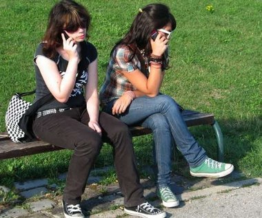 Ile SMS-ów wysyła statystyczny nastolatek?