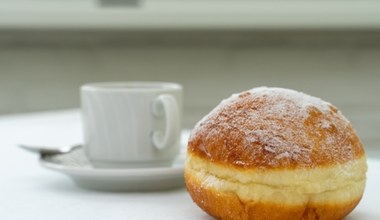 Ile trzeba ćwiczyć, żeby spalić jednego pączka? Jest sposób, by mniej tuczył