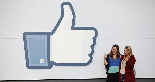 Ile wart jest Facebook? /AFP