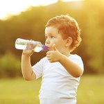 Ile wody potrzebuje twoje dziecko?