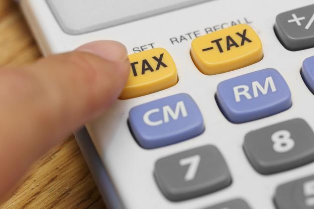 Ile wynosi opłata za prolongowanie zapłaty podatku? /&copy;123RF/PICSEL