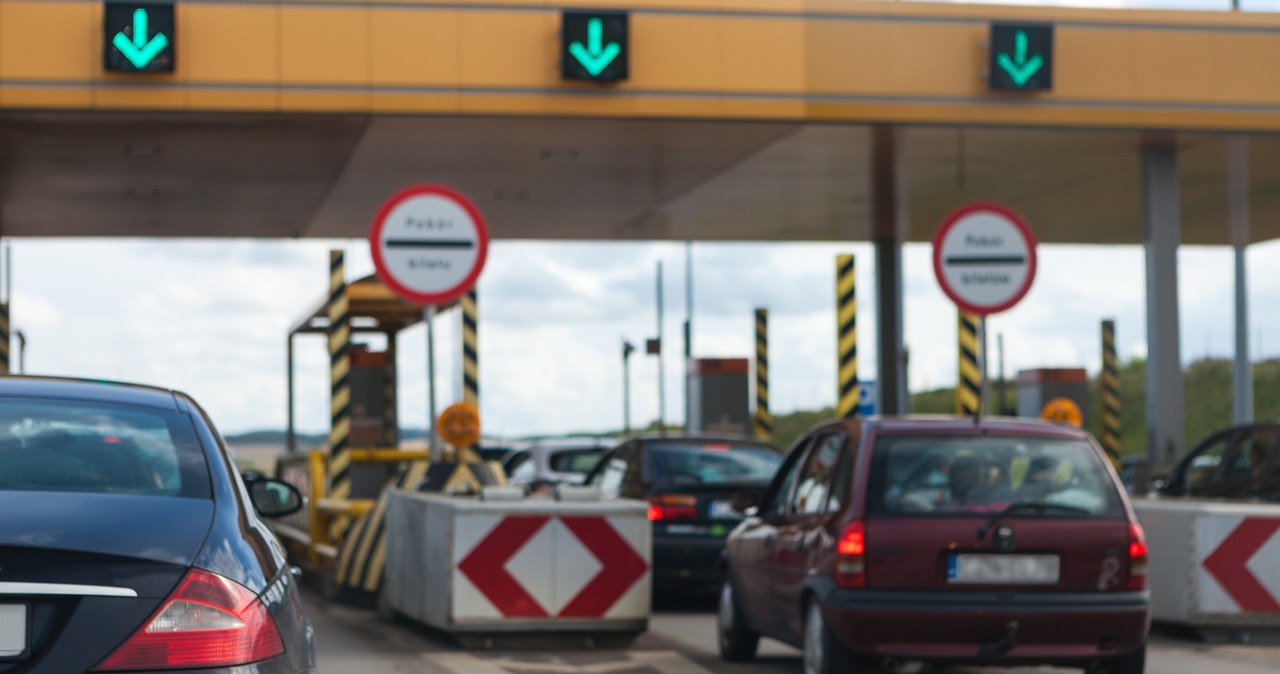 Ile wynoszą opłaty za autostrady w Polsce? Kiedy zostaną zniesione? /123RF/PICSEL /Pixel
