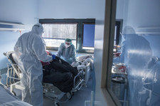 Ile zajętych łóżek i respiratorów? Dane Ministerstwa Zdrowia z 19 kwietnia