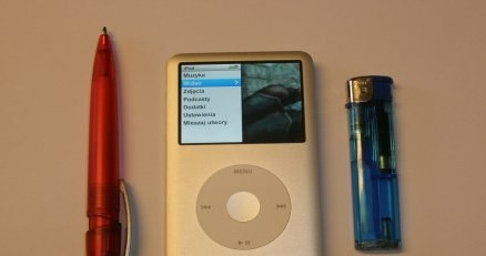 Ile zapalniczek miesci się w iPodzie classic? /INTERIA.PL