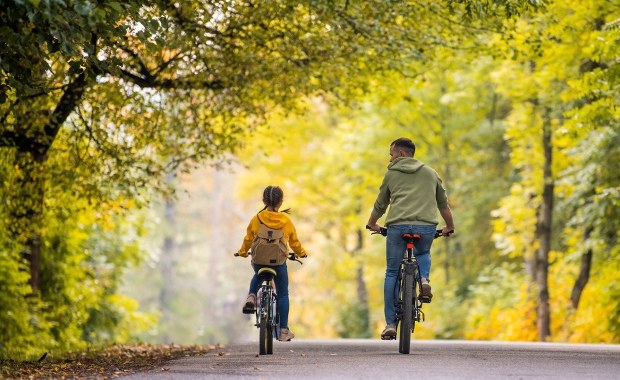 Ile zapłacimy za brak kasku na rowerze? Rząd podał kwotę