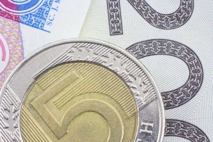 Ile zapłacimy za euro, dolara i franka w środę 6 grudnia? /123RF/PICSEL