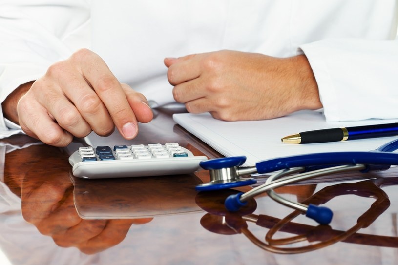 Ile zarabiają lekarze, a ile pielęgniarki? /&copy; Panthermedia