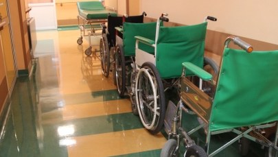 Ile zarabiają lekarze? Znamy raport wynagrodzeń w służbie zdrowia