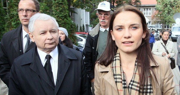 Ilona Klejnowska i Jarosław Kaczyński podczas wyborów parlamentarnych /Andrzej Iwańczuk /Reporter