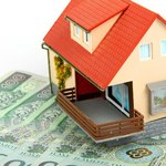 Ilu "hipotek" pozbywają się banki?