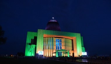 Iluminacja Świątyni Opatrzności Bożej w Warszawie