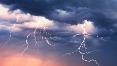 IMGW alarmuje: Bardzo silne i niebezpieczne burze!