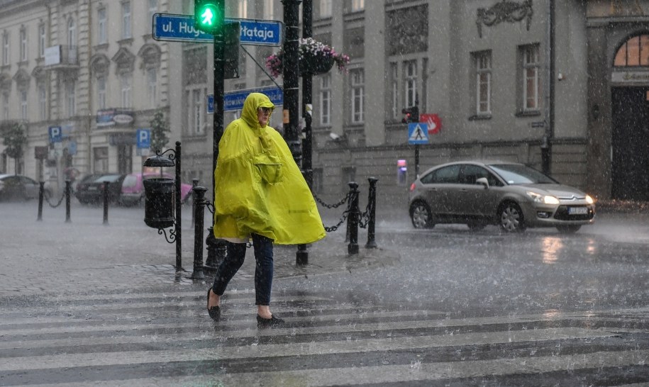 IMGW: Burze z gradem na południu Polski /Wojtek Jargiło /PAP