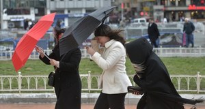 IMGW ostrzega przed burzami z gradem. Zobacz, gdzie uderzą najmocniej