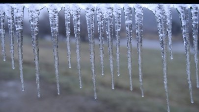 IMGW ostrzega przed marznącymi opadami 