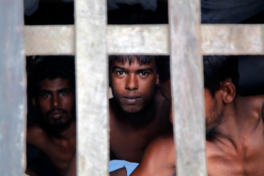 Imigranci byli różnych narodowości /NYUNT WIN    /PAP/EPA