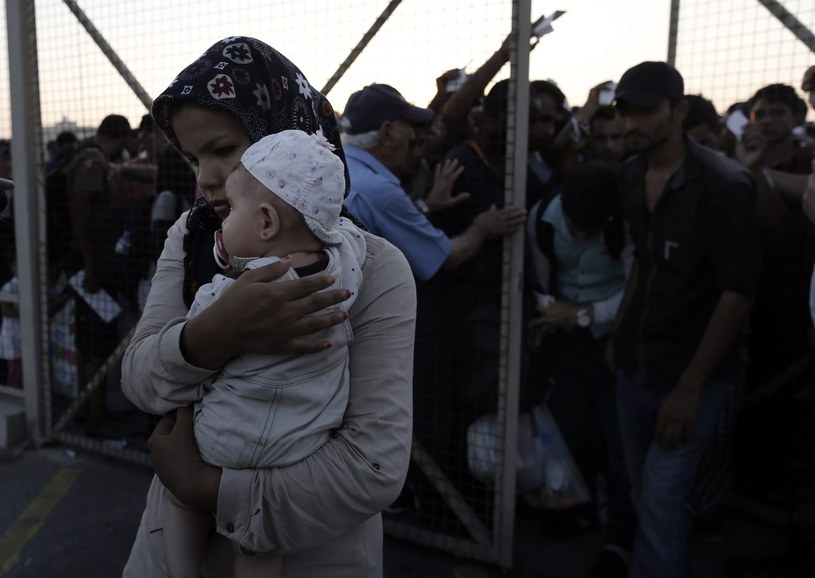 Imigranci na greckiej wyspie Kos /YANNIS KOLESIDIS /PAP/EPA