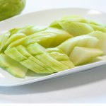 Imituje gruszkę, ale niewiele ma z nią wspólnego. Syci na długo, pomaga na problemy z krążeniem i nerkami