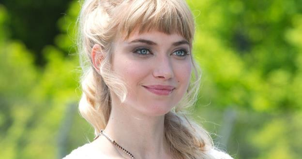 Imogen Poots w scenie z filmu "Need for Speed" /materiały dystrybutora