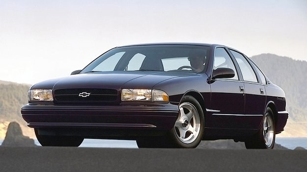 Impala SS (1996) - ostatni sedan Chevroleta z tylnym napędem i silnikiem V8 /Chevrolet
