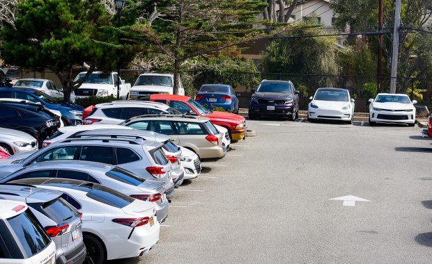 Import używanych aut w górę. Z tych krajów najchętniej sprowadzamy samochody