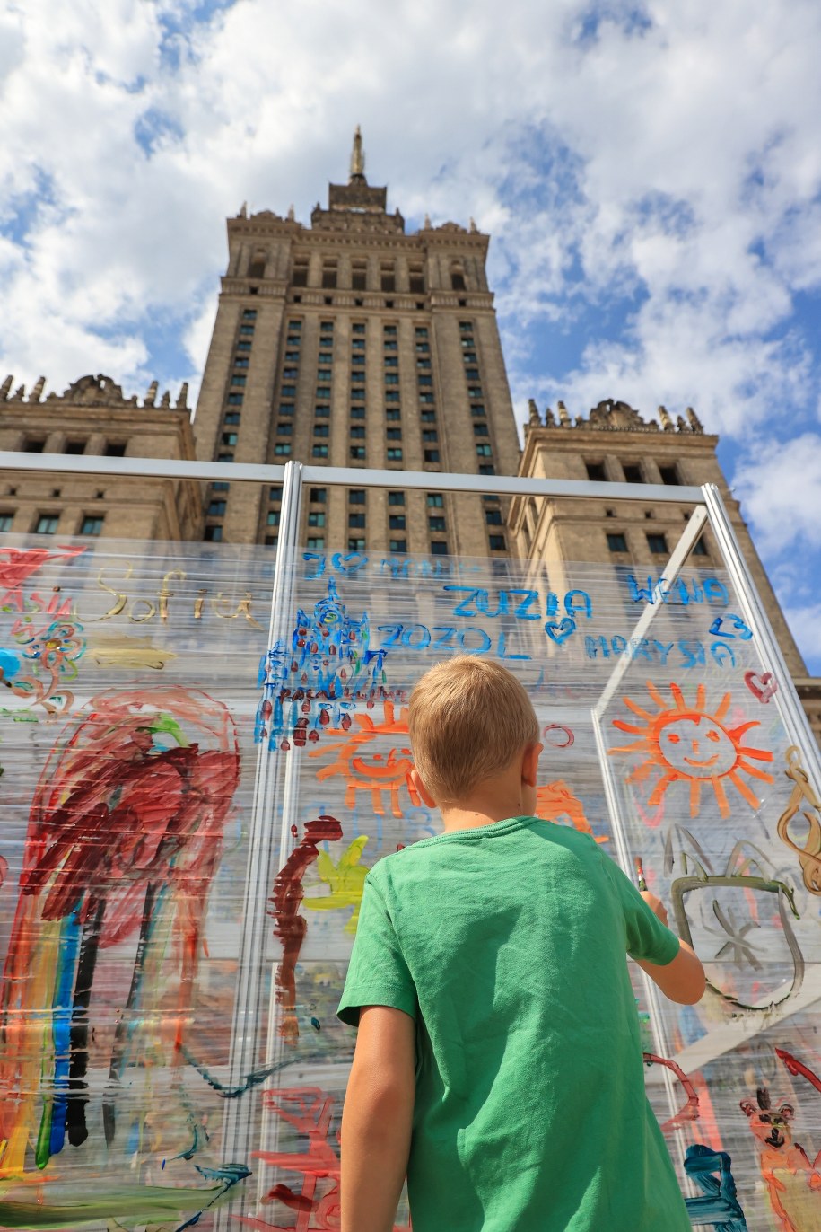 Impreza z okazji urodzin Pałacu Kultury i Nauki na pl. Defilad w Warszawie /Szymon Pulcyn /PAP