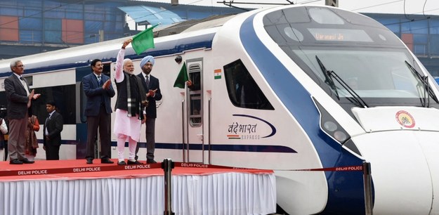 Inauguracja pociągu była huczna /PRESS INFORMATION BUREAU GOVERNMENT OF INDIA HANDOUT /PAP/EPA