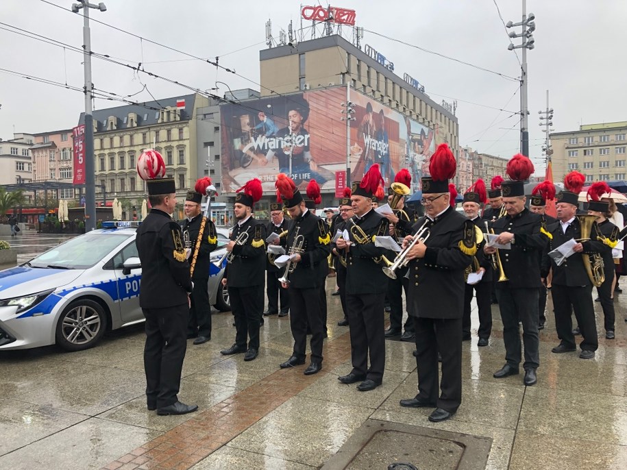 Inauguracja roku akademickiego z towarzyszeniem orkiestry górniczek KWK Wujek /Anna Kropaczek /RMF FM