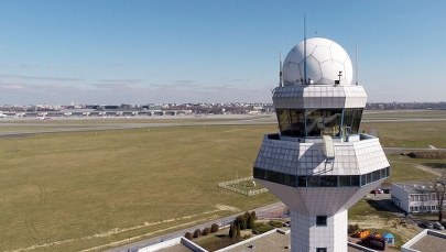 Incydent na lotnisku Chopina. Samolot zahaczył skrzydłem o rękaw