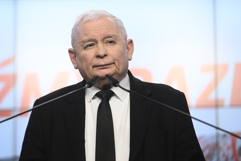 Incydent na wiecu J. Kaczyńskiego. Zadającemu pytanie zabrano mikrofon