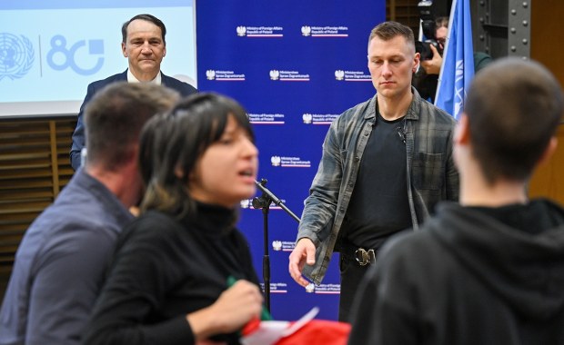 Incydent podczas wystąpienia Sikorskiego na UW. Poszło o Palestynę