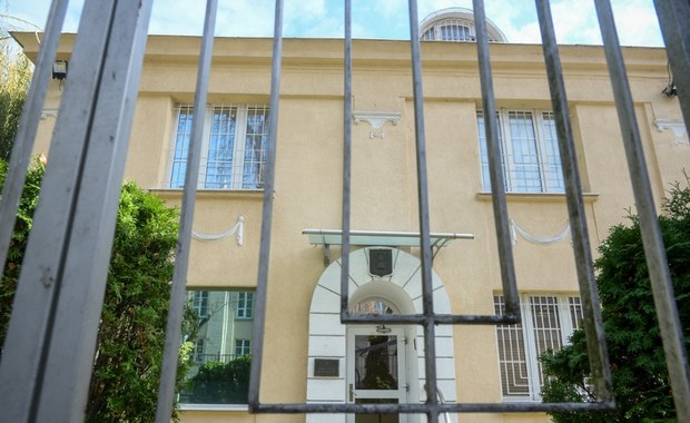 Incydent przed ambasadą Izraela w Warszawie. Dwie osoby zatrzymane
