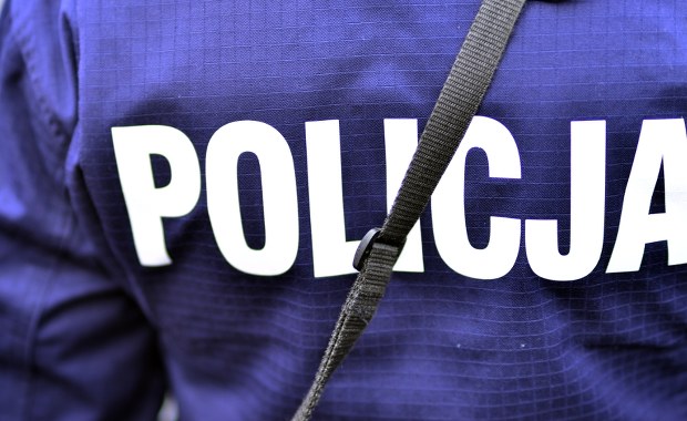 Incydent w komendzie policji w Szczytnie. Wystrzeliła broń, z której wcześniej została postrzelona dwulatka