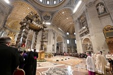 Incydent w Watykanie podczas papieskiej mszy