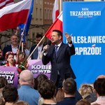 Incydent z gazem na spotkaniu z Trzaskowskim. Ostre słowa Tuska