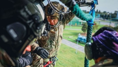 Incydent z policyjnym Black Hawkiem. Funkcjonariusz ma złamaną nogę