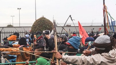 ​Indianie ostrzelali z łuków ambasadę USA. Są ranni