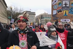 Indianie z Dakoty Północnej protestują przed Białym Domem