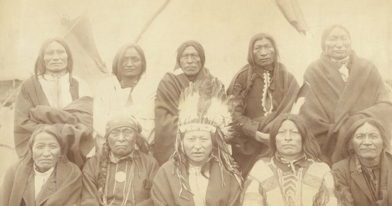 Indianie z plemienia Lakota w swoich podaniach zachowali opowieść o bobrach, które uratowały świat przed zagładą /Getty Images