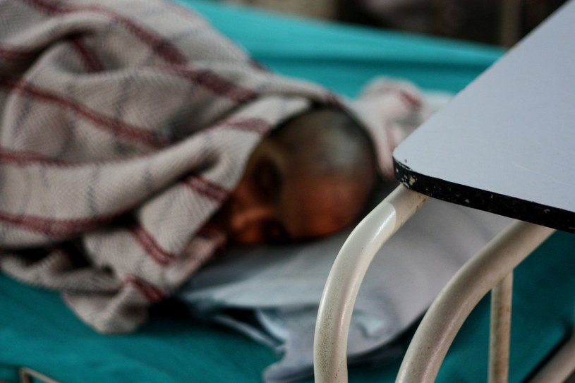 Indie - pacjent w jednym ze szpitali znanych z obrotu organami na czarnym rynku /East News