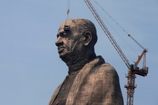 Indie: Powstaje największy posąg na świecie