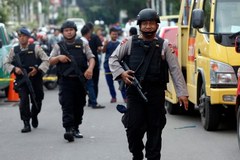 Indonezja: 10 osób zginęło w zamachach w centrum Dżakarty