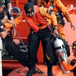 Indonezja: Nurkowie wydobyli z morza czarną skrzynkę