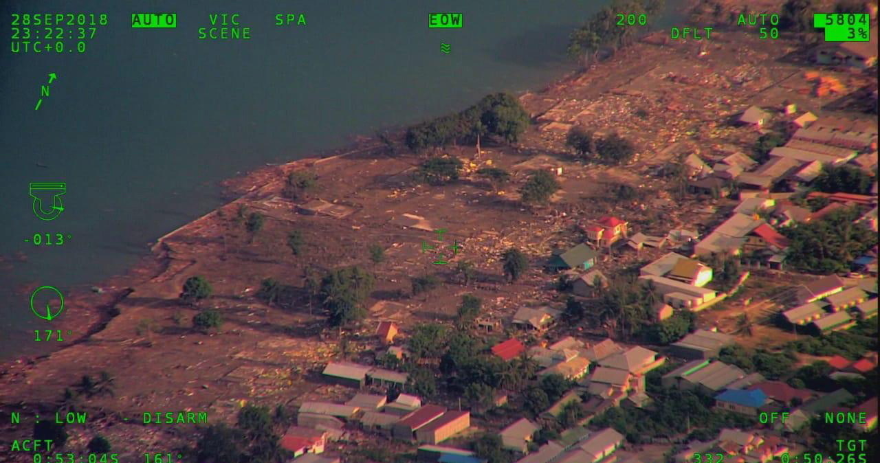 Indonezja: Setki ofiar po trzęsieniu ziemi i tsunami