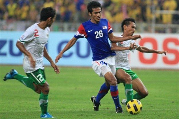 Indonezyjscy hakerzy interesują się także piłką nożną... /AFP