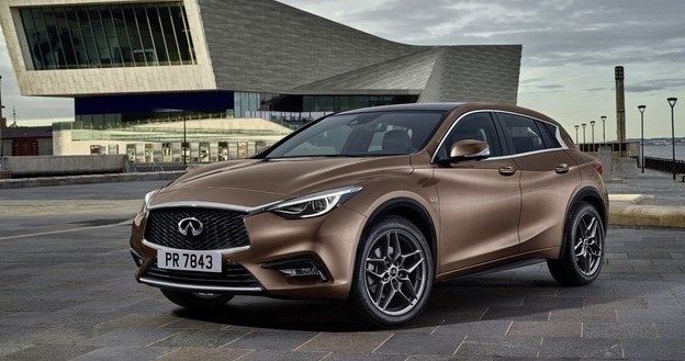 Infiniti Q30 /Infiniti