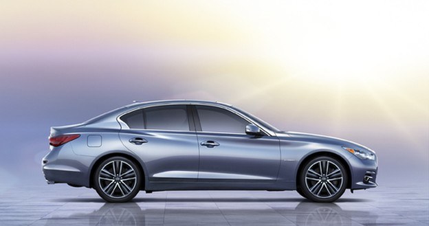 Infiniti Q50 /Informacja prasowa