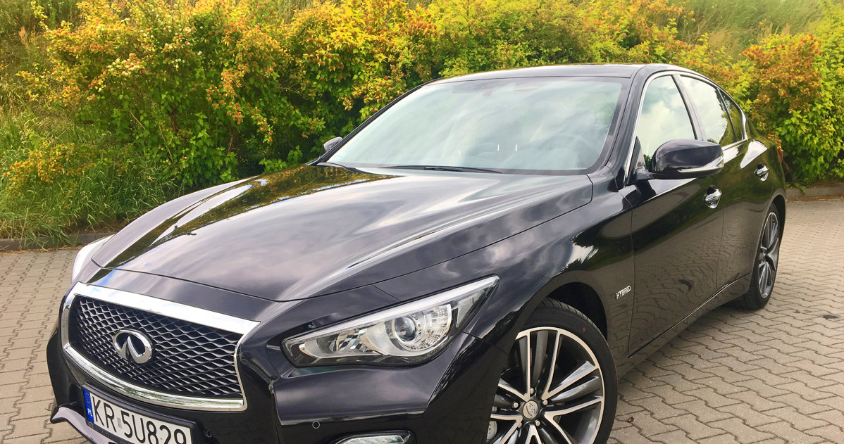 Infiniti Q50S Hybrid /INTERIA.PL