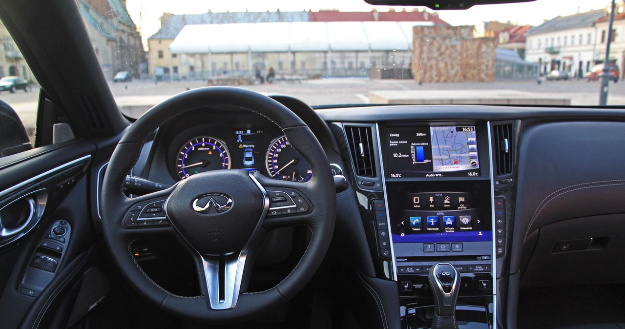 Infiniti Q60 2.0t /INTERIA.PL